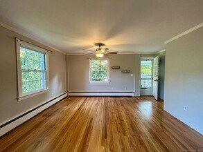 131 Whisconier Rd in Brookfield, CT - Building Photo - Building Photo