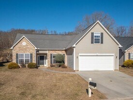 38 Summer Meadow Rd in Avery Creek, NC - Building Photo