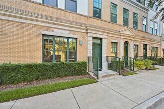 1661 Riverside Ave, Unit 107 in Jacksonville, FL - Building Photo - Building Photo