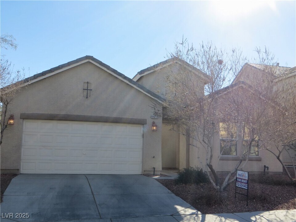 3011 Mastercraft Ave in North Las Vegas, NV - Building Photo