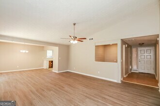 8178 Winewood Way in Riverdale, GA - Building Photo - Building Photo