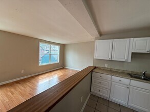 555-565 N Kent St in St. Paul, MN - Building Photo - Building Photo