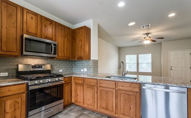 159 Wainscot Oak Wy in San Marcos, TX - Building Photo - Building Photo