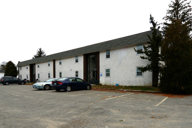 Bristol Courtyard Apartments in Bristol, RI - Building Photo - Building Photo