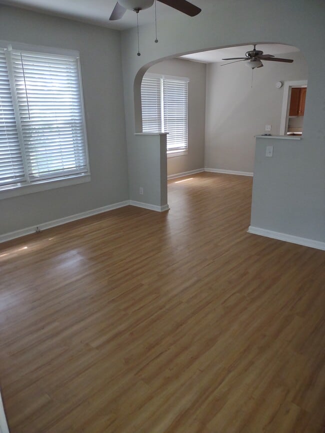1711 E Lee St in Pensacola, FL - Building Photo - Building Photo