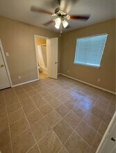 6739 Freedom Oaks in San Antonio, TX - Foto de edificio - Building Photo