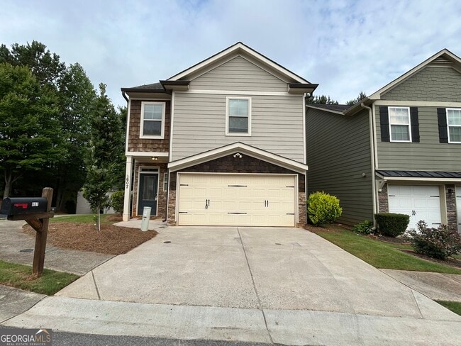 property at 607 Summit Pt