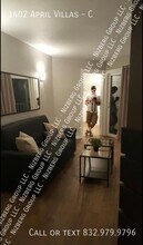 1402 April Villas in Montgomery, TX - Building Photo - Building Photo