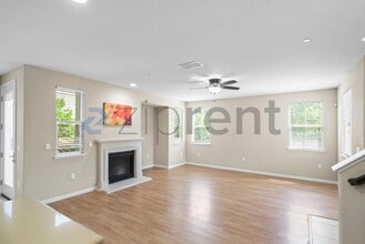 237 W Moraga St in Tracy, CA - Building Photo - Building Photo