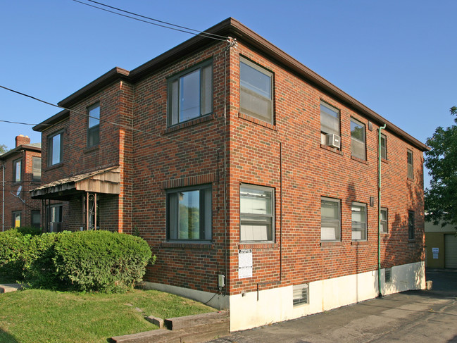 1730 Seymour Ave in Cincinnati, OH - Foto de edificio - Building Photo