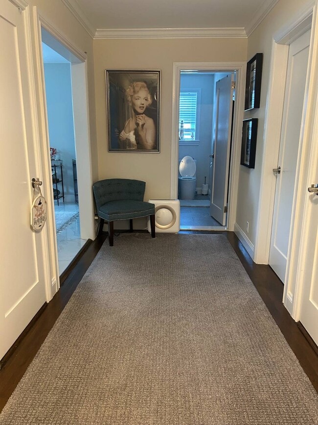 property at 260 Eastchester Rd
