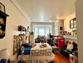 354 Tappan St, Unit 1 in Brookline, MA - Building Photo - Building Photo