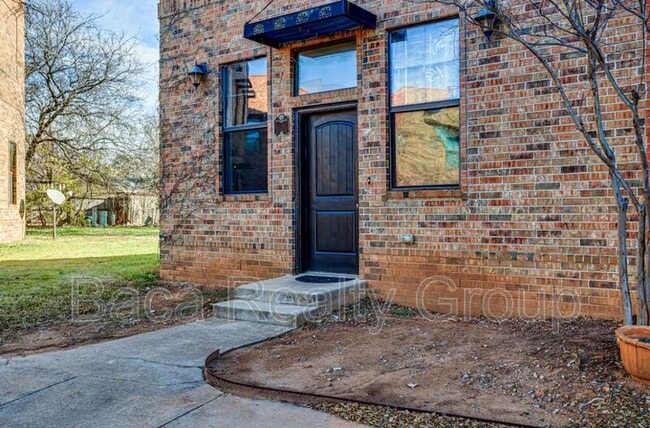 375 Triad Village Dr in Norman, OK - Building Photo - Building Photo