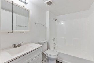 13266 Foothill Blvd in Los Angeles, CA - Building Photo - Building Photo