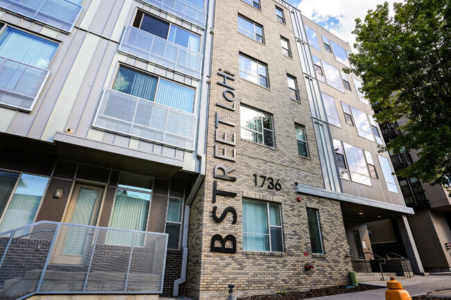 B Street LoHi Apartments in Denver, CO - Foto de edificio - Building Photo