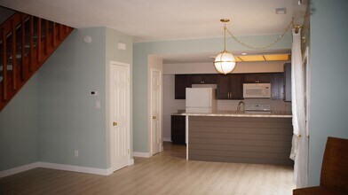 3661 Essex Pond Quay in Virginia Beach, VA - Building Photo - Building Photo