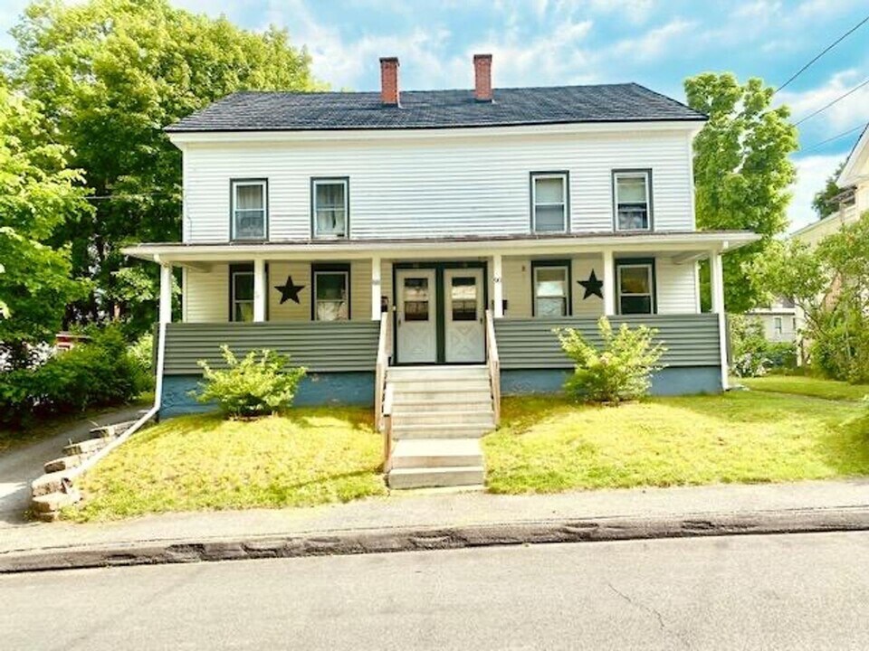 88-90-90 Liberty St in North Adams, MA - Building Photo