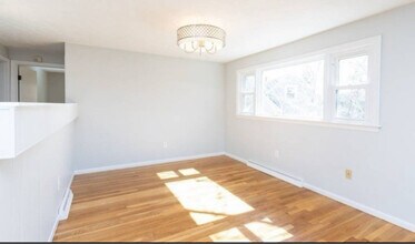 548 Poplar St in Boston, MA - Building Photo - Building Photo