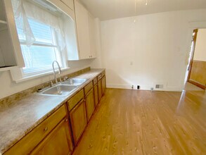 529 Clarendon Ave NW in Canton, OH - Building Photo - Building Photo