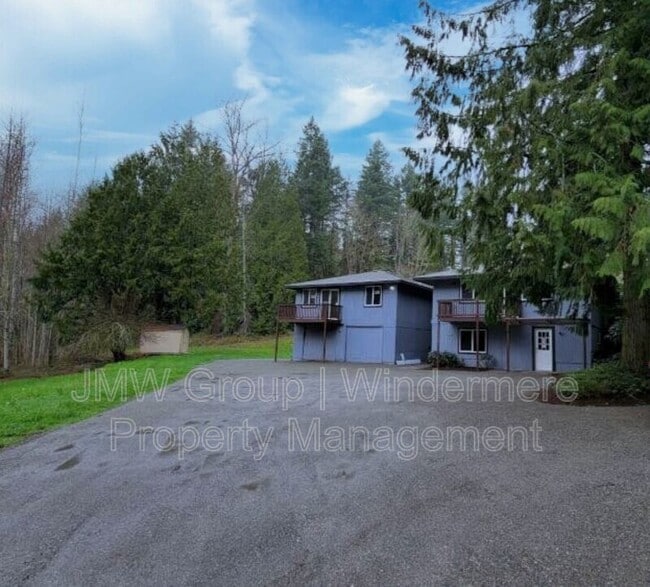 26816 NE Ames Lake Rd