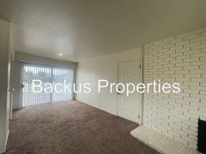 180 Chaucer Dr in Salinas, CA - Building Photo - Building Photo