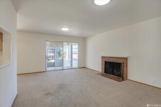 2418 S Norfolk St in San Mateo, CA - Building Photo - Building Photo
