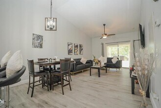 14768 Laguna Beach Cir in Orlando, FL - Building Photo - Building Photo