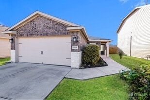 1525 Treeta Trail in Kyle, TX - Building Photo