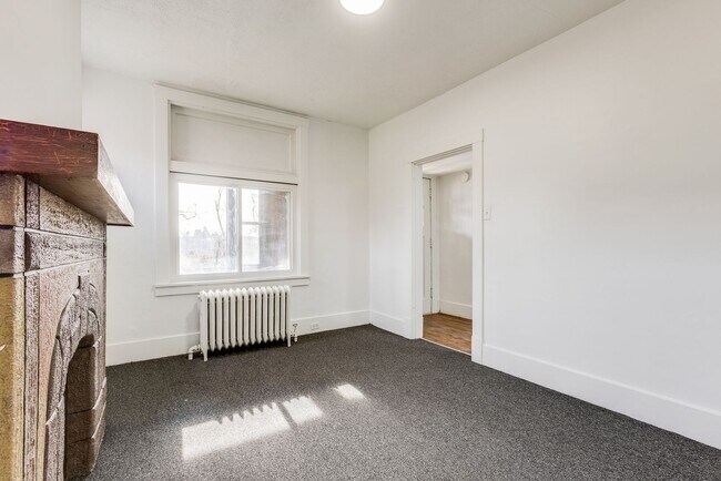 2027 Eccles St in Pittsburgh, PA - Building Photo - Building Photo