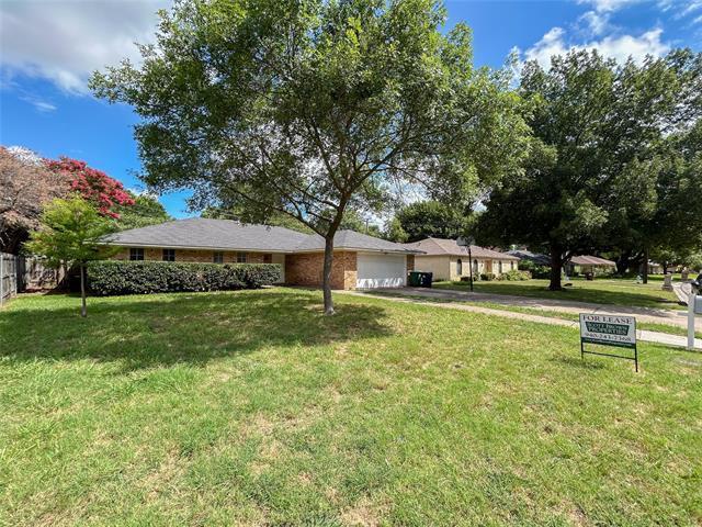 1425 E Windsor Dr in Denton, TX - Building Photo - Building Photo
