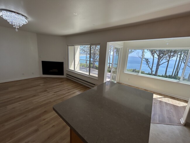 property at 825 Balboa Ave