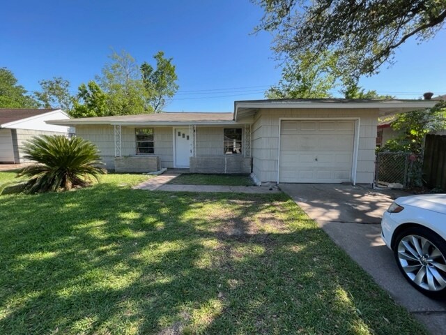 5606 Thrush Dr in Houston, TX - Building Photo