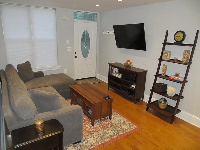 1639 Carpenter St in Philadelphia, PA - Building Photo - Building Photo