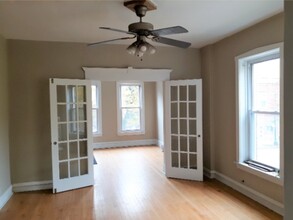 2859 N Damen Ave, Unit 2 North in Chicago, IL - Building Photo - Building Photo