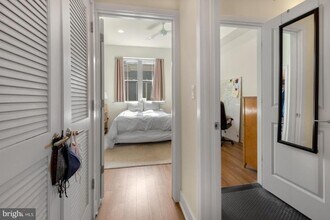 1356 S Bouvier St, Unit B in Philadelphia, PA - Building Photo - Building Photo