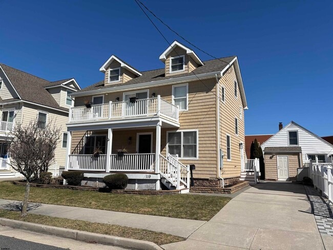 property at 119 N Huntington Ave