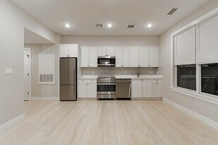 197 Green St, Unit 203 in Boston, MA - Building Photo