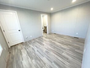 52962 N Yorktown Ct in Chesterfield, MI - Building Photo - Building Photo