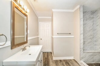 1004 Richard Dr in Garland, TX - Building Photo - Building Photo