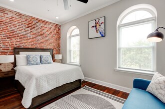 1927 N 33rd St, Unit A in Philadelphia, PA - Foto de edificio - Building Photo