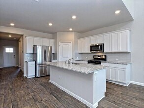 401 Rainmaker Ln in Bastrop, TX - Building Photo - Building Photo