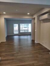 934 7th Ave NE in Issaquah, WA - Building Photo - Building Photo