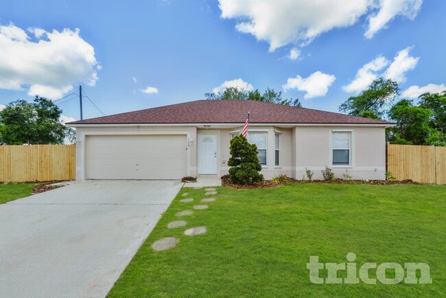 property at 164 Larchmont Dr