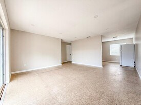 3487 Hi St in Lake Worth Beach, FL - Building Photo