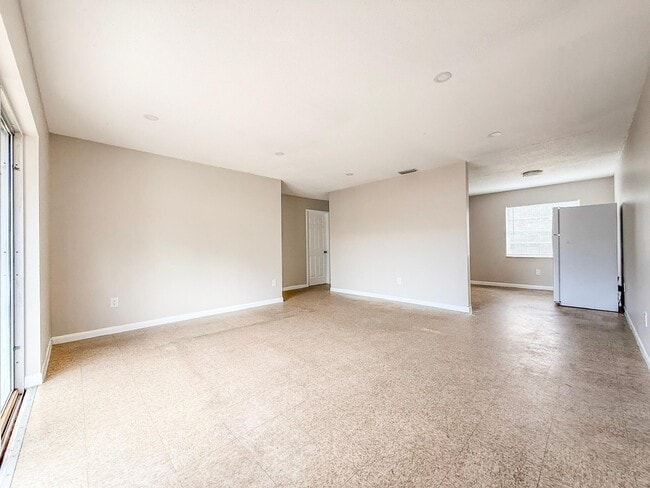 property at 3487 Hi St