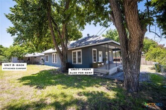 240 Clemens Ave in New Braunfels, TX - Building Photo - Building Photo
