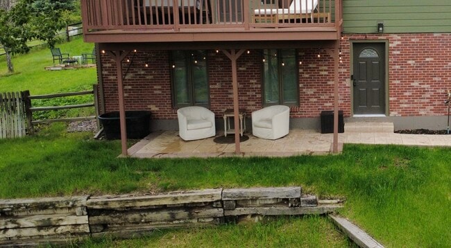 property at 6684 N Windfield Ave