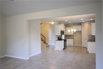 11217 Bruneau Trail in Austin, TX - Building Photo - Building Photo