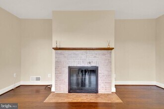 805 31st St S in Arlington, VA - Building Photo - Building Photo