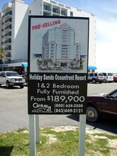Holiday Sands at South Beach in Myrtle Beach, SC - Foto de edificio - Building Photo